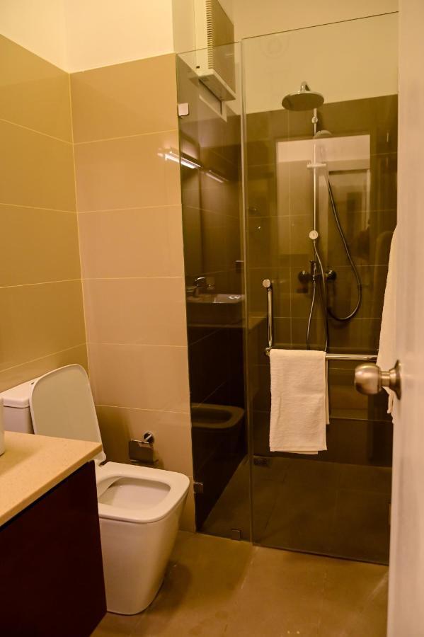 Ocean Breeze - Udaya Luxury Apartments ネゴンボ エクステリア 写真