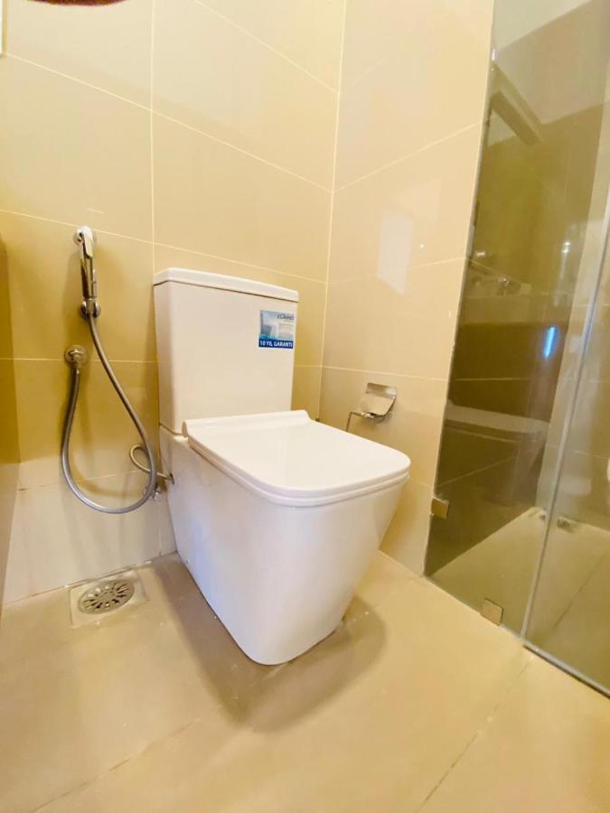 Ocean Breeze - Udaya Luxury Apartments ネゴンボ エクステリア 写真