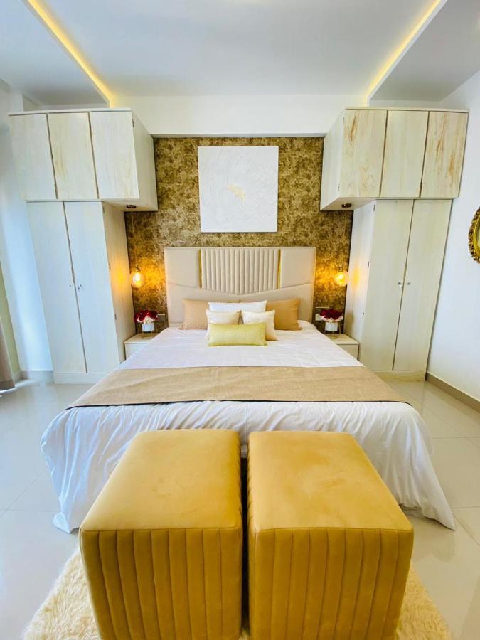 Ocean Breeze - Udaya Luxury Apartments ネゴンボ エクステリア 写真